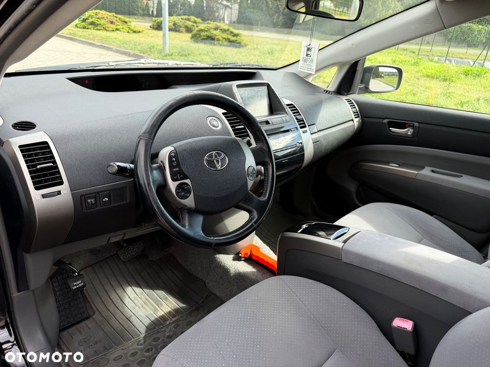 Toyota Prius 1.5 VVT-i Prestige - 10