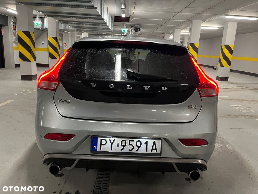 Volvo V40 D4 Drive-E R-Design Momentum - 5