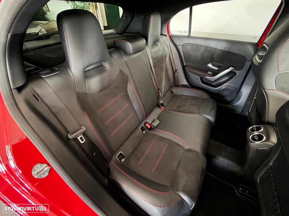 Mercedes-Benz A 180 7G-DCT AMG Line Advanced Plus - 32