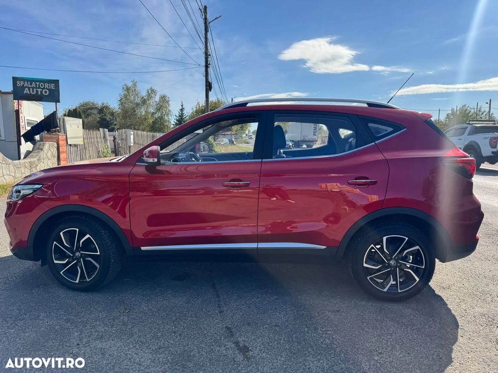 MG ZS - 6