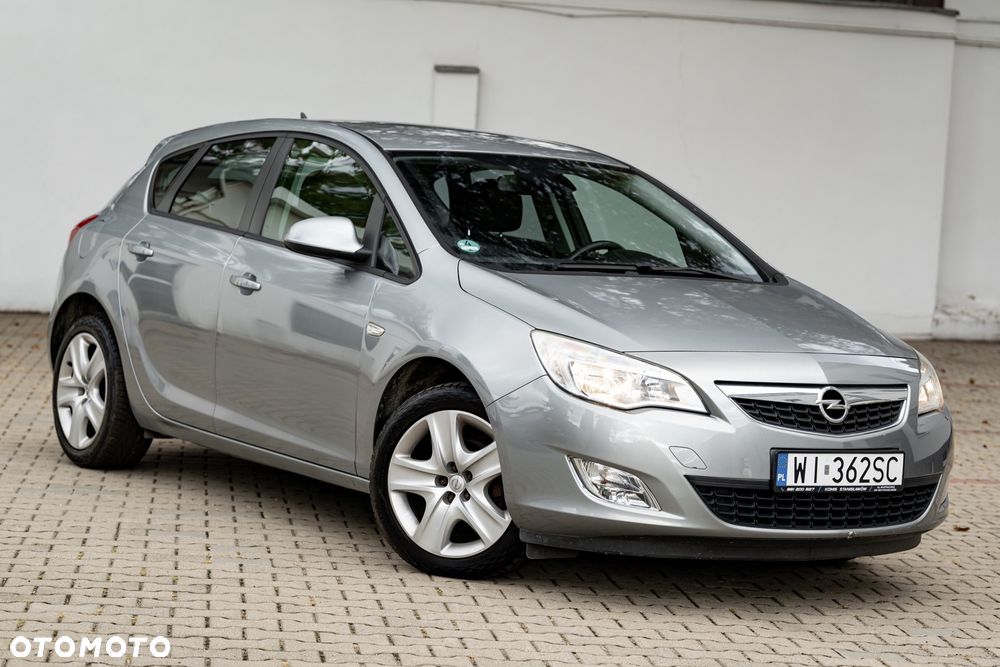 Opel Astra 1.4 Turbo Color Edition - 4