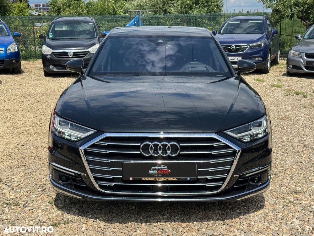 Audi A8 - 2
