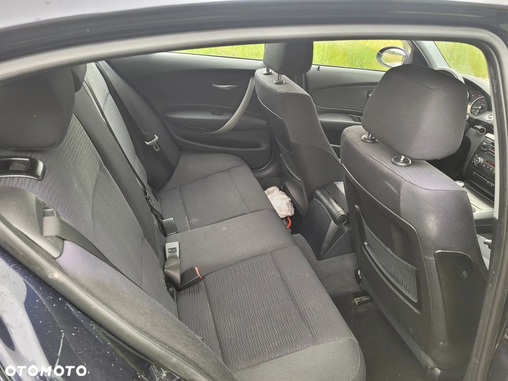 BMW Seria 1 118i Edition Sport - 9