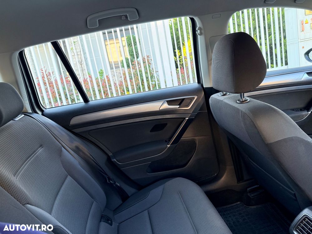 Volkswagen Golf 1.6 TDI DPF BMT Comfortline - 5