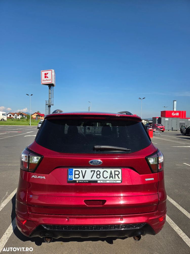 Ford Kuga 1.5 EcoBoost 2x4 ST-Line - 6
