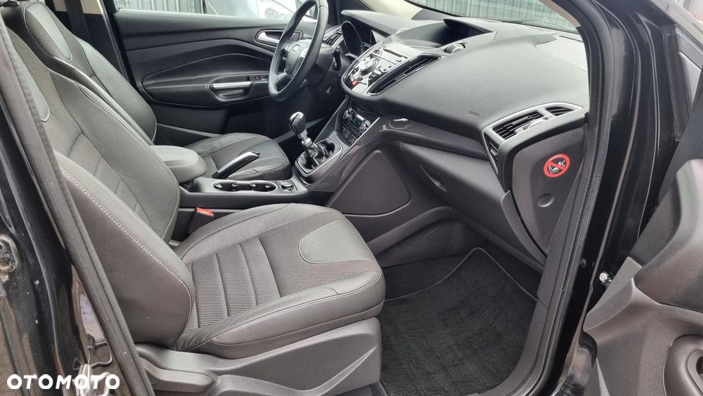 Ford Kuga 2.0 TDCi Titanium - 14