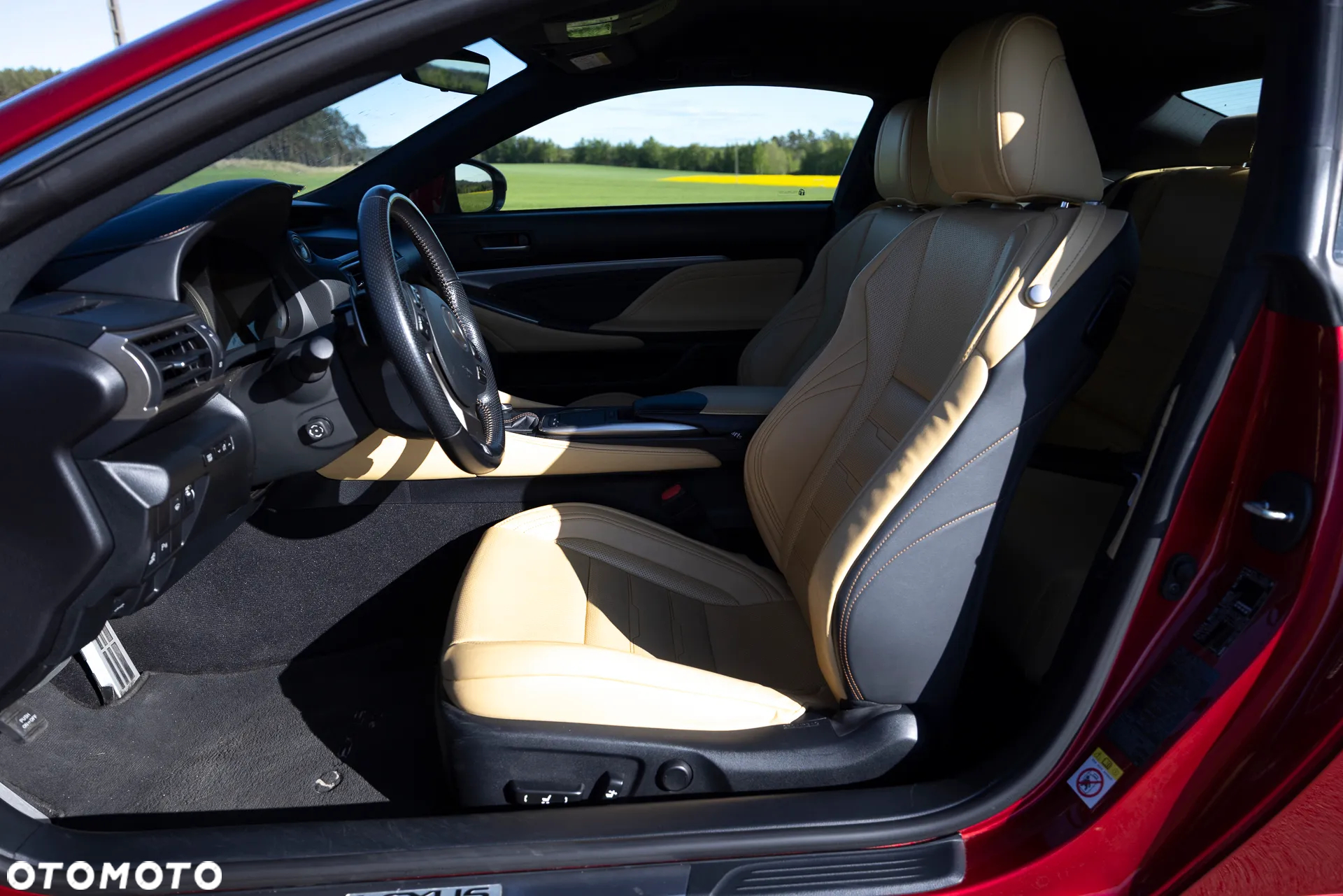 Lexus RC 200t / 300 F Sport - 3
