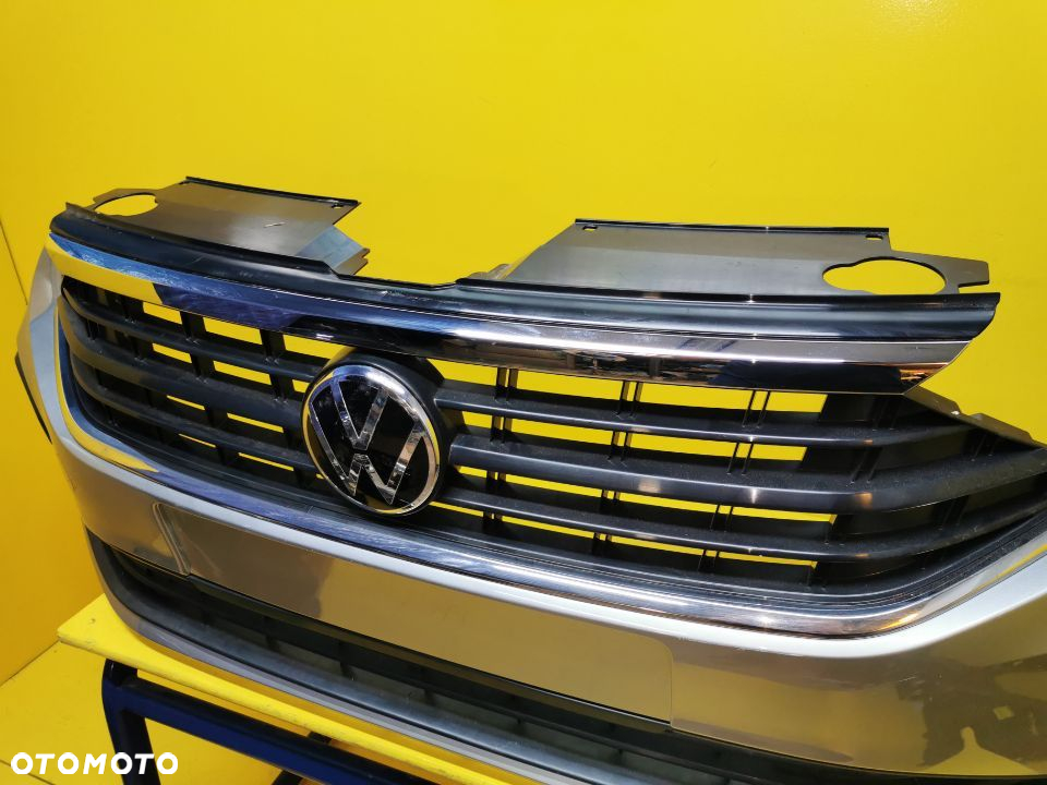 VW POLO VI SEDAN ROSJA 2019- ZDERZAK PRZOD GRILL - 3