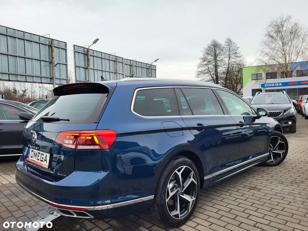 Volkswagen Passat 2.0 TDI SCR DSG 4Motion Business - 2