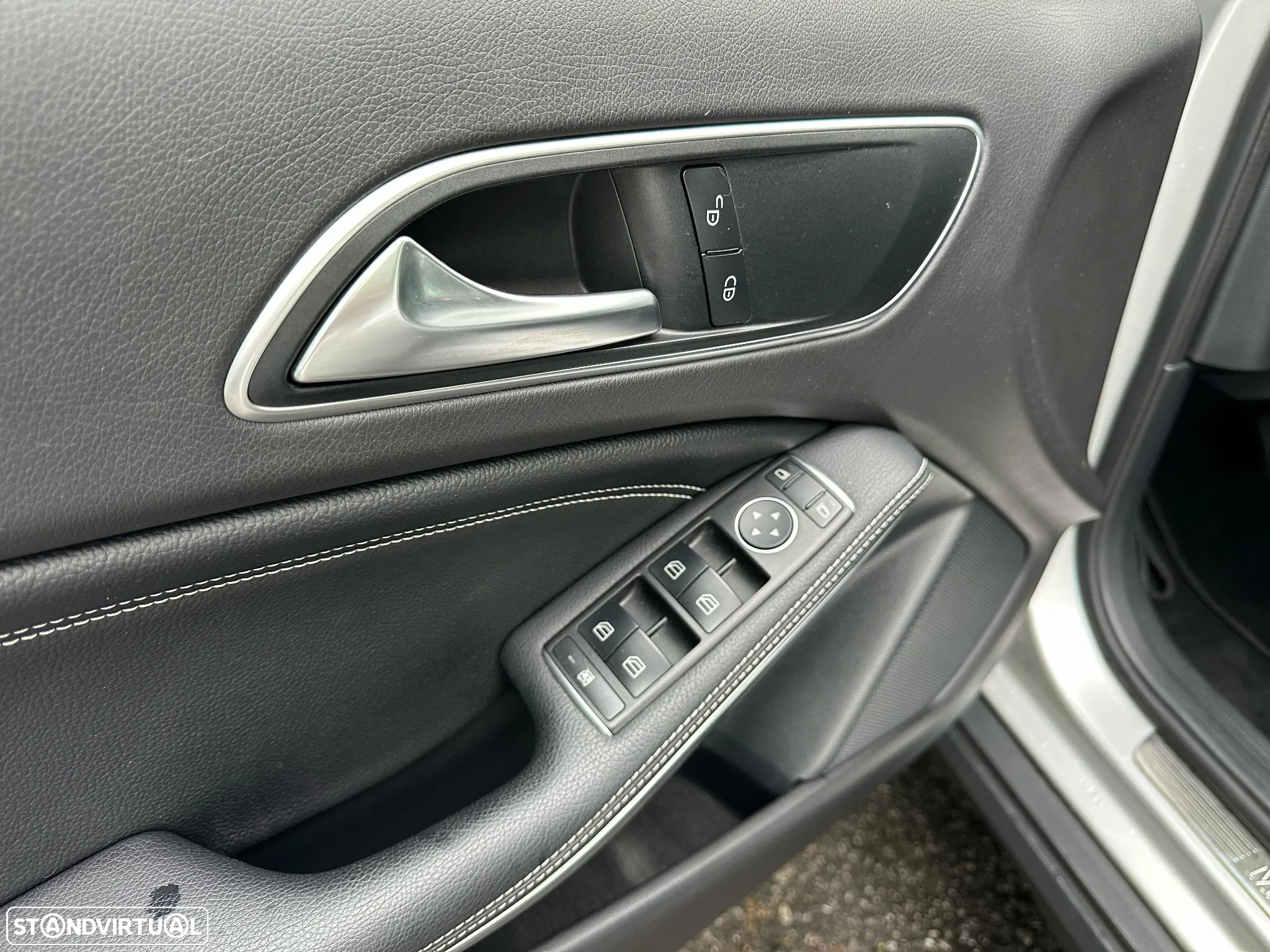 Mercedes-Benz GLA 220 4Matic 8G-DCT Special Edition - 20