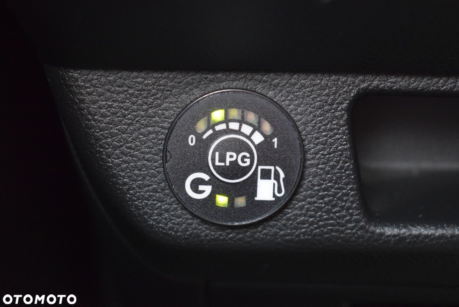 Renault Clio - 23
