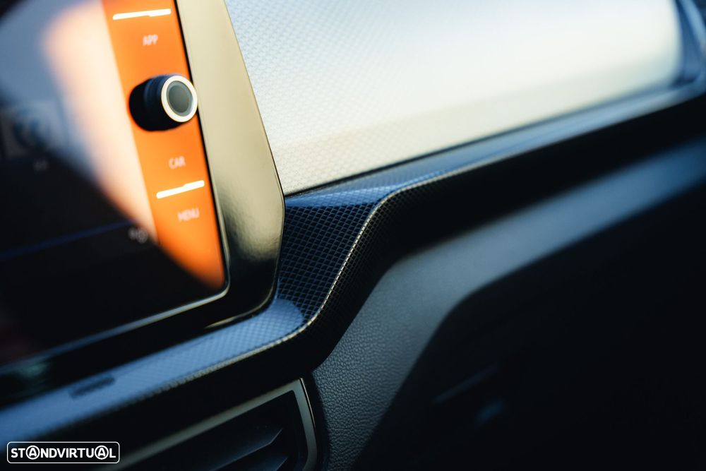 VW T-Cross 1.0 TSI Urban DSG - 60