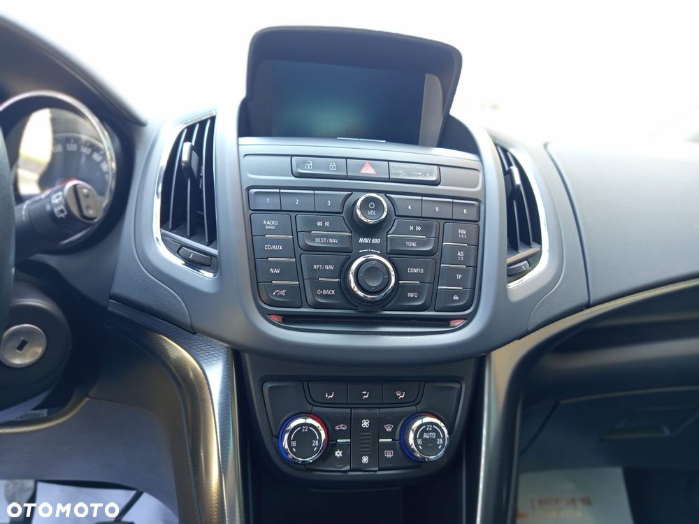Opel Zafira - 15