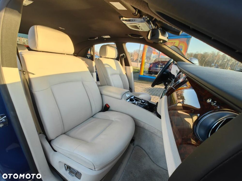 Rolls-Royce Ghost - 26