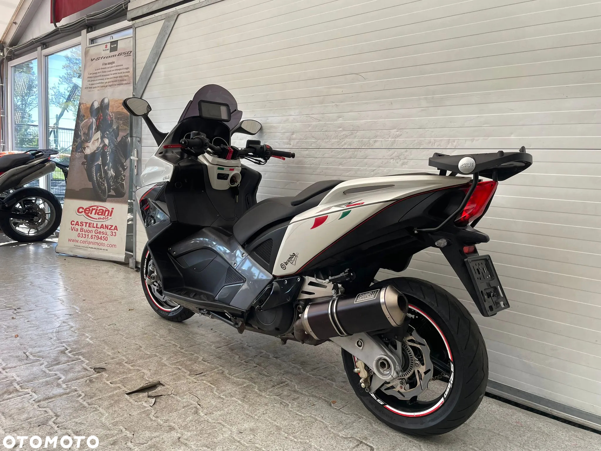 Aprilia Inny - 11