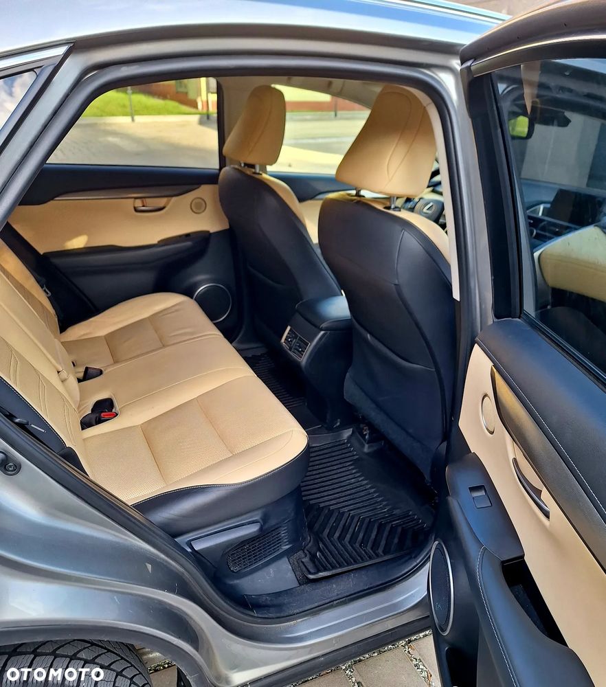 Lexus NX 300h Business Line - 17