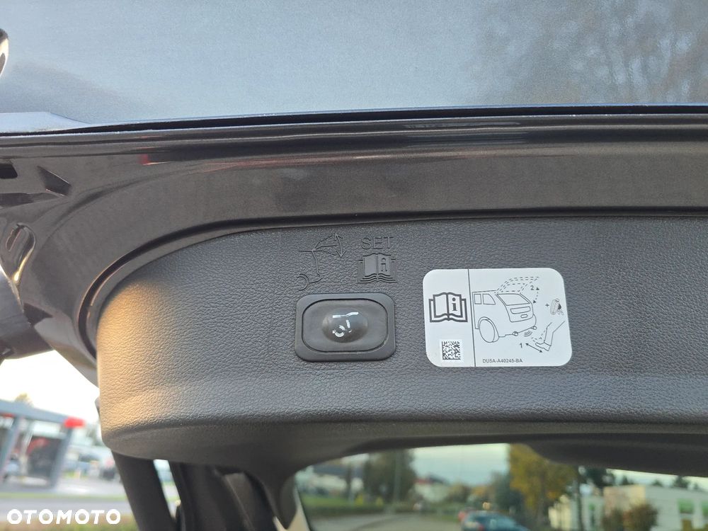 Ford Kuga - 12