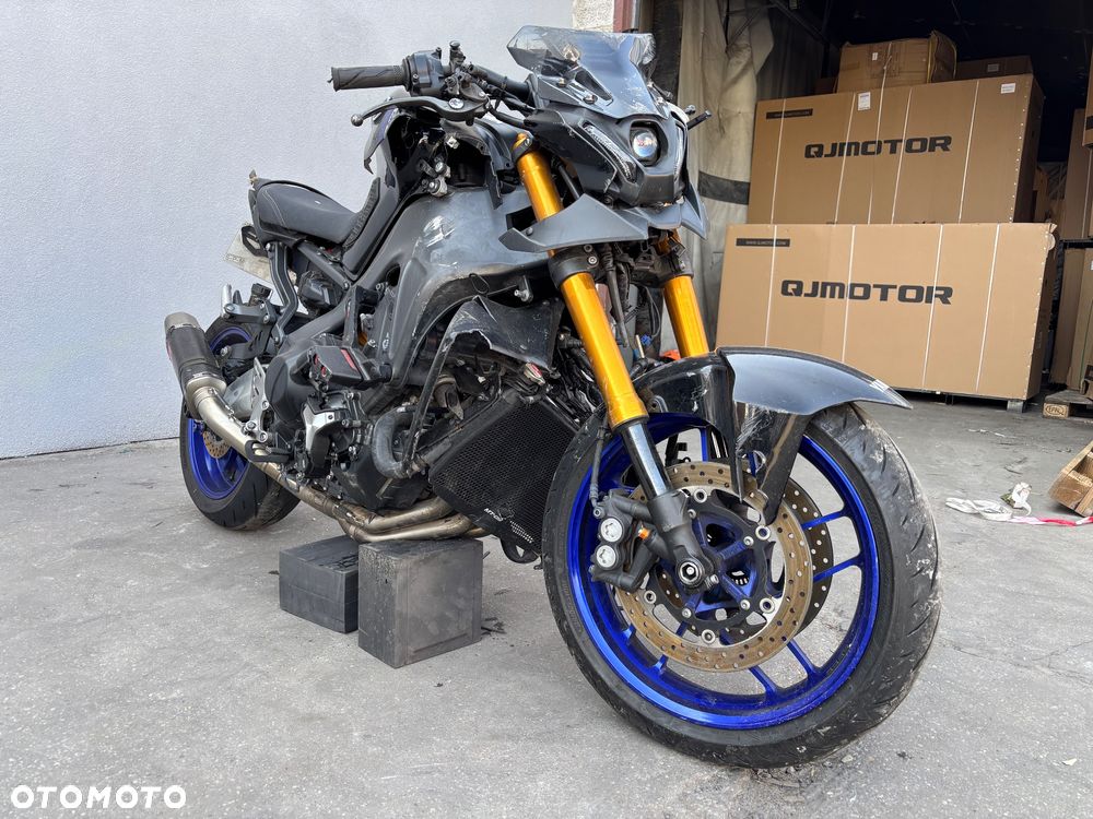 Yamaha MT - 17