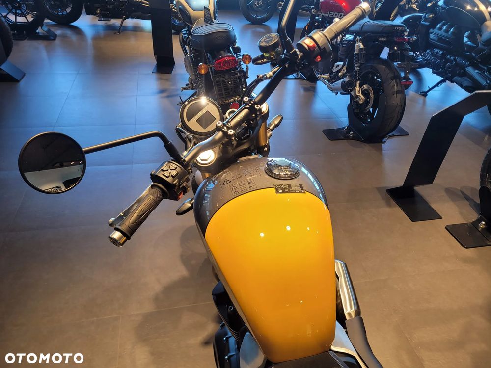 Triumph Scrambler - 5