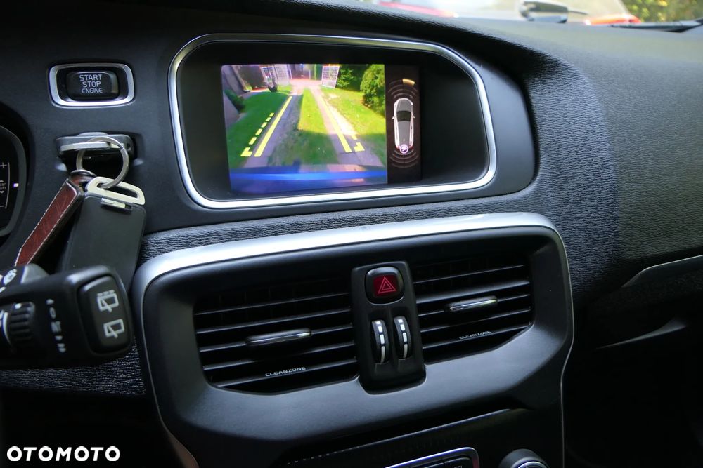 Volvo V40 D2 RDesign - 26