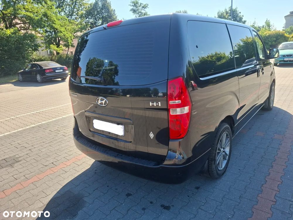 Hyundai H-1 - 4
