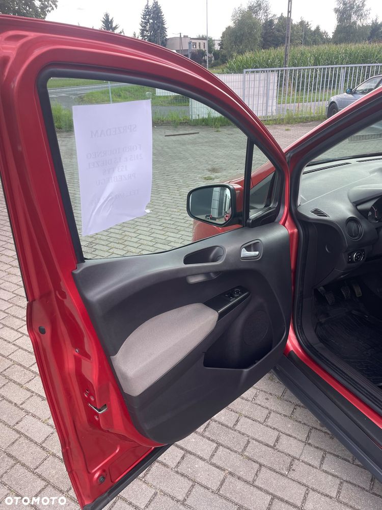 Ford Tourneo Courier - 8