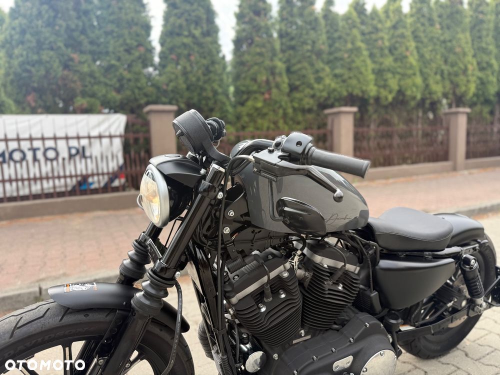 Harley-Davidson Sportster Iron 883 - 20