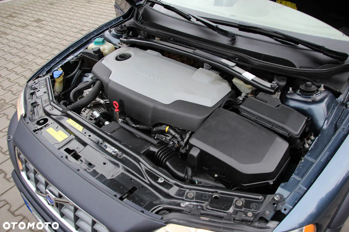 Volvo XC 70 D5 AWD Momentum - 39