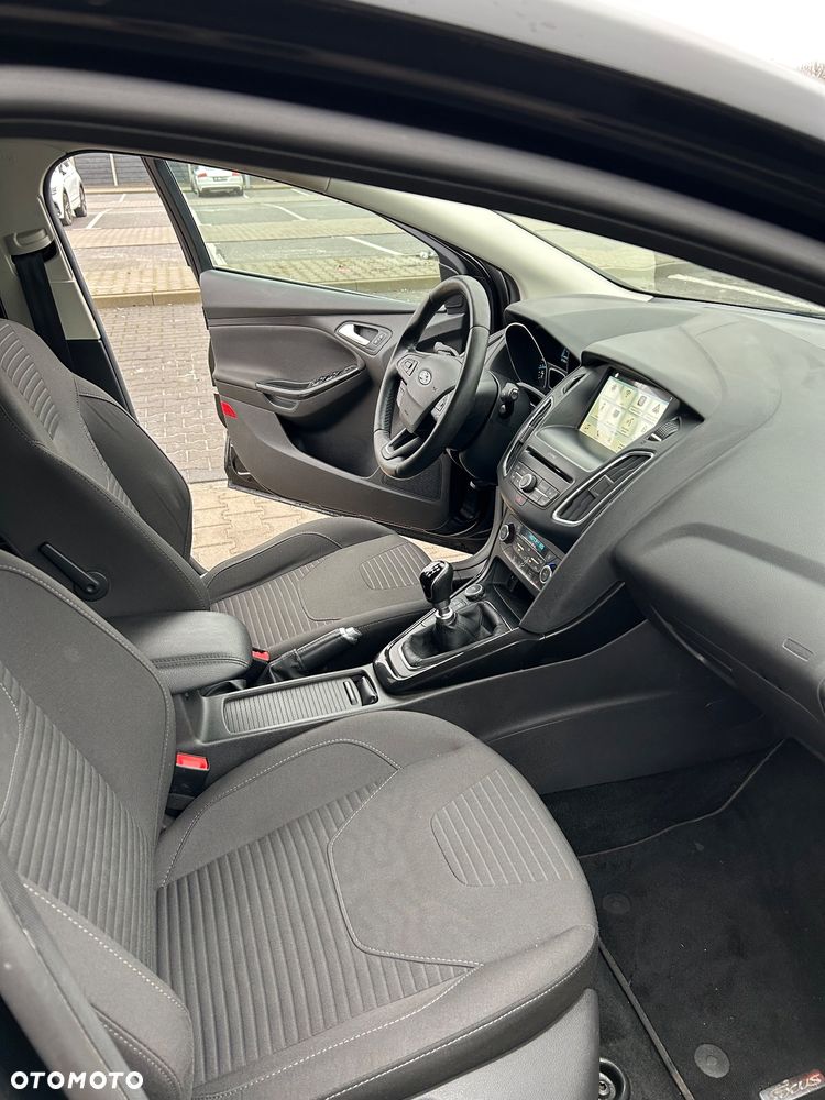 Ford Focus 1.0 EcoBoost Start-Stopp-System TITANIUM STYLE - 33