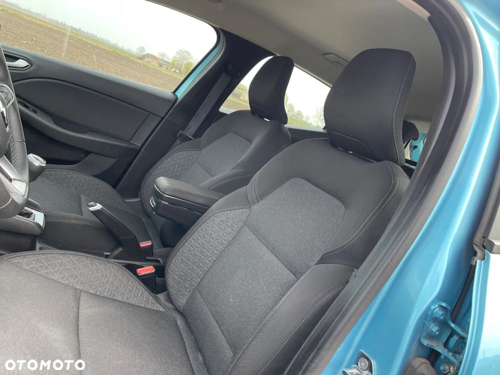 Renault Clio TCe 100 INTENS - 19