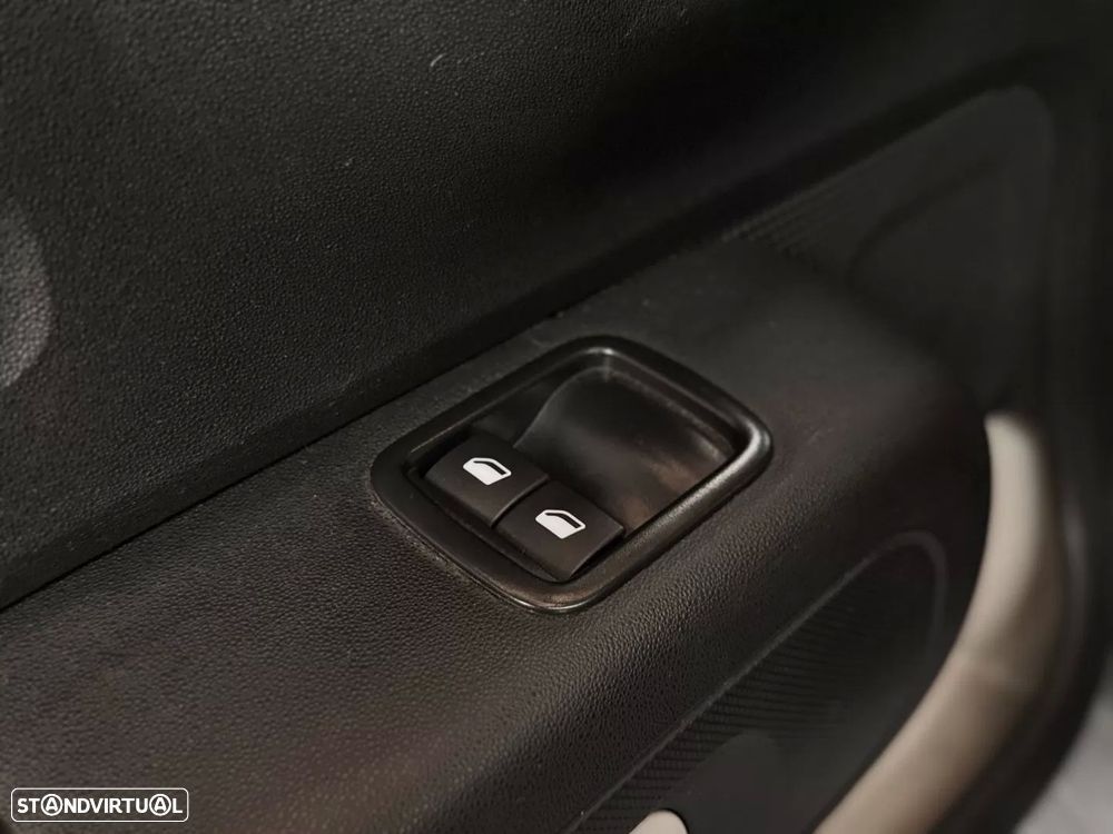Citroën C3 1.2 PureTech Plus - 15