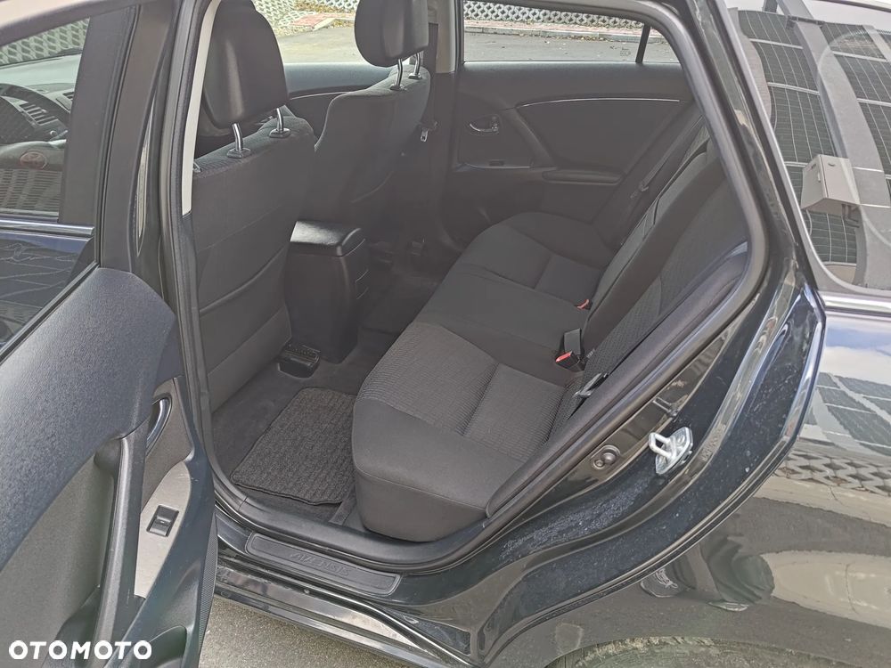 Toyota Avensis 1.8 Sol plus - 15