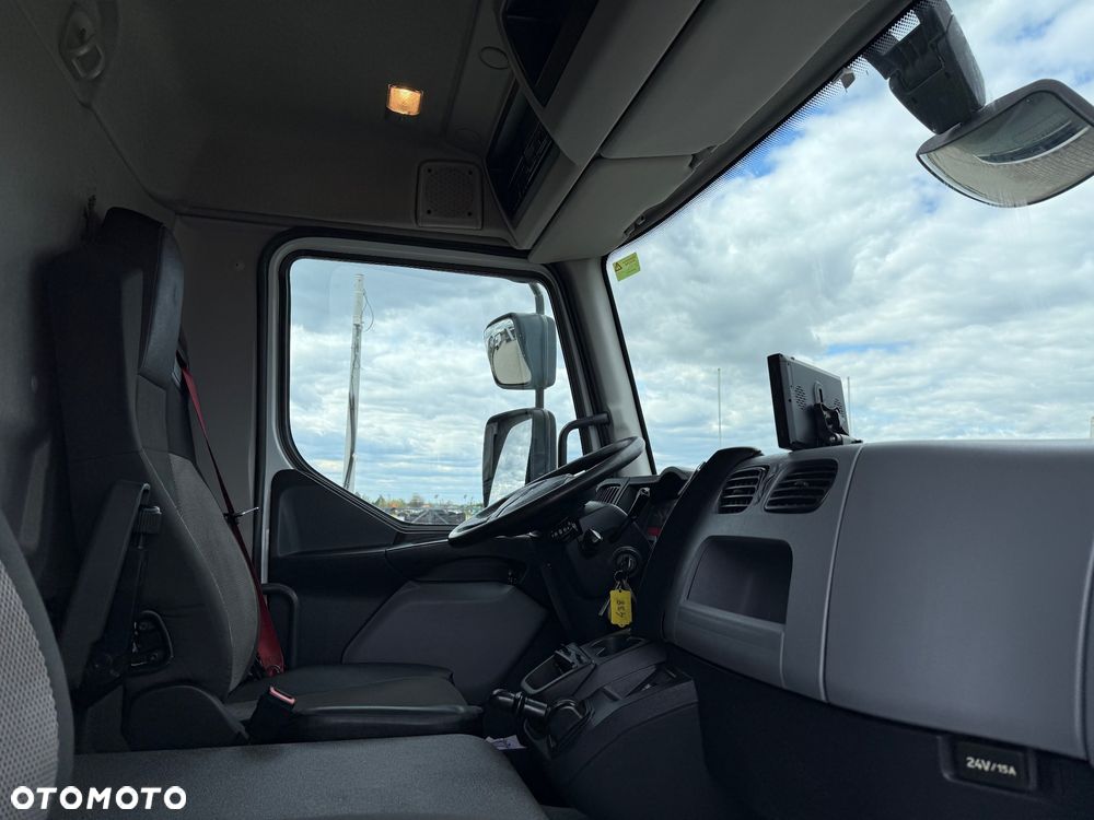 Renault D16 / 240 KM / DMC 16 TON / KONTENER + DUŻA WINDA 2000 KG / TYŁ PODUSZKA / TYLKO 176.000KM / DO ZABUDOWY / SPROWADZONY / STAN BDB / / / - 28