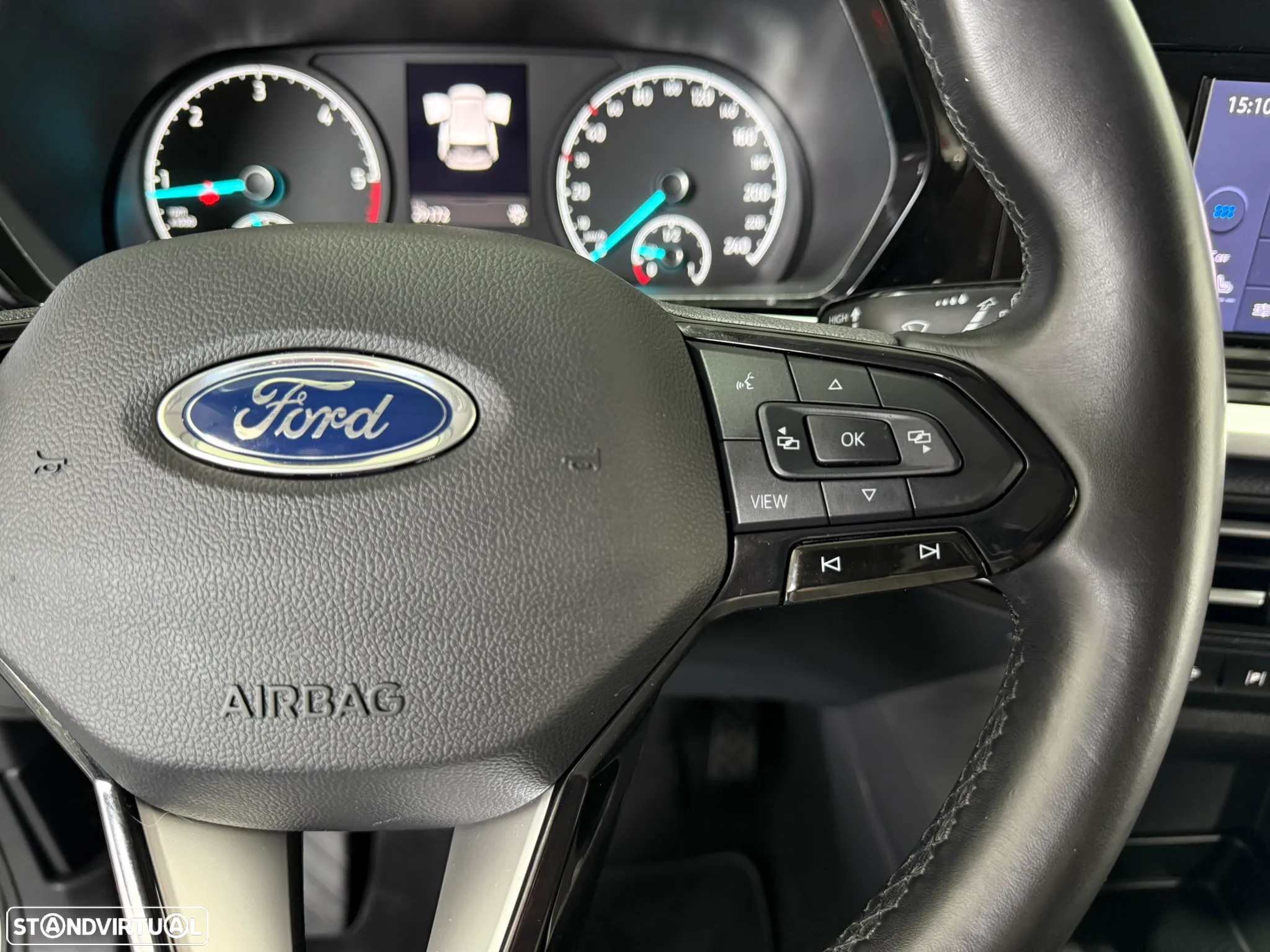 Ford Tourneo Connect 2.0 TDCi Titanium - 31