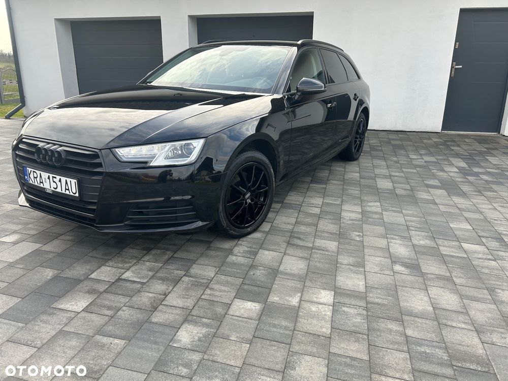 Audi A4 Avant 35 TDI S tronic - 12