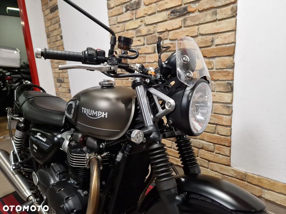 Triumph Street Twin - 17