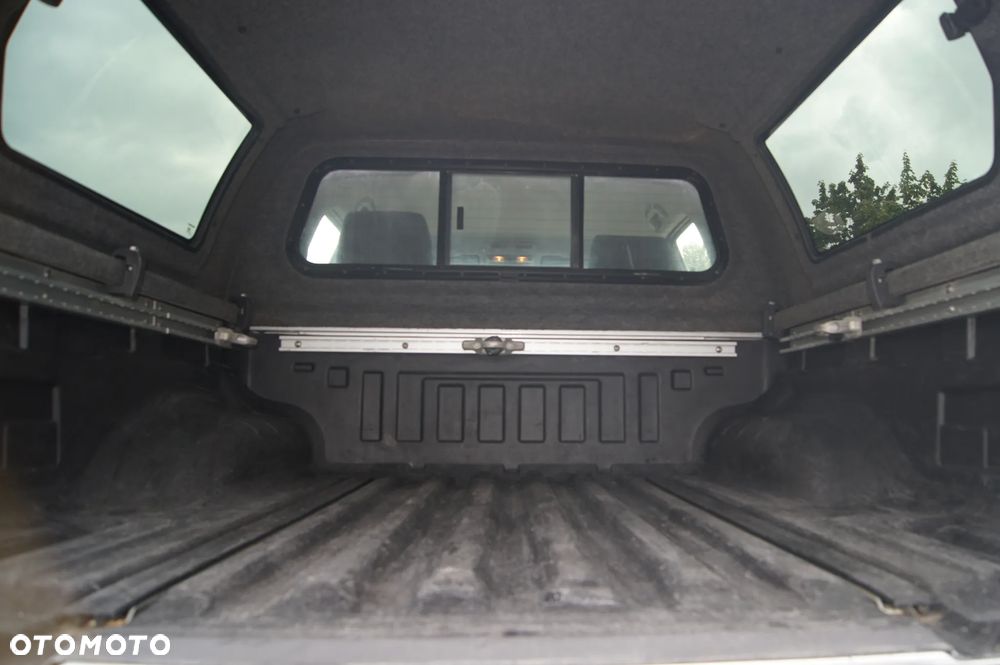 Nissan Navara 2.5 D LE Long - 25