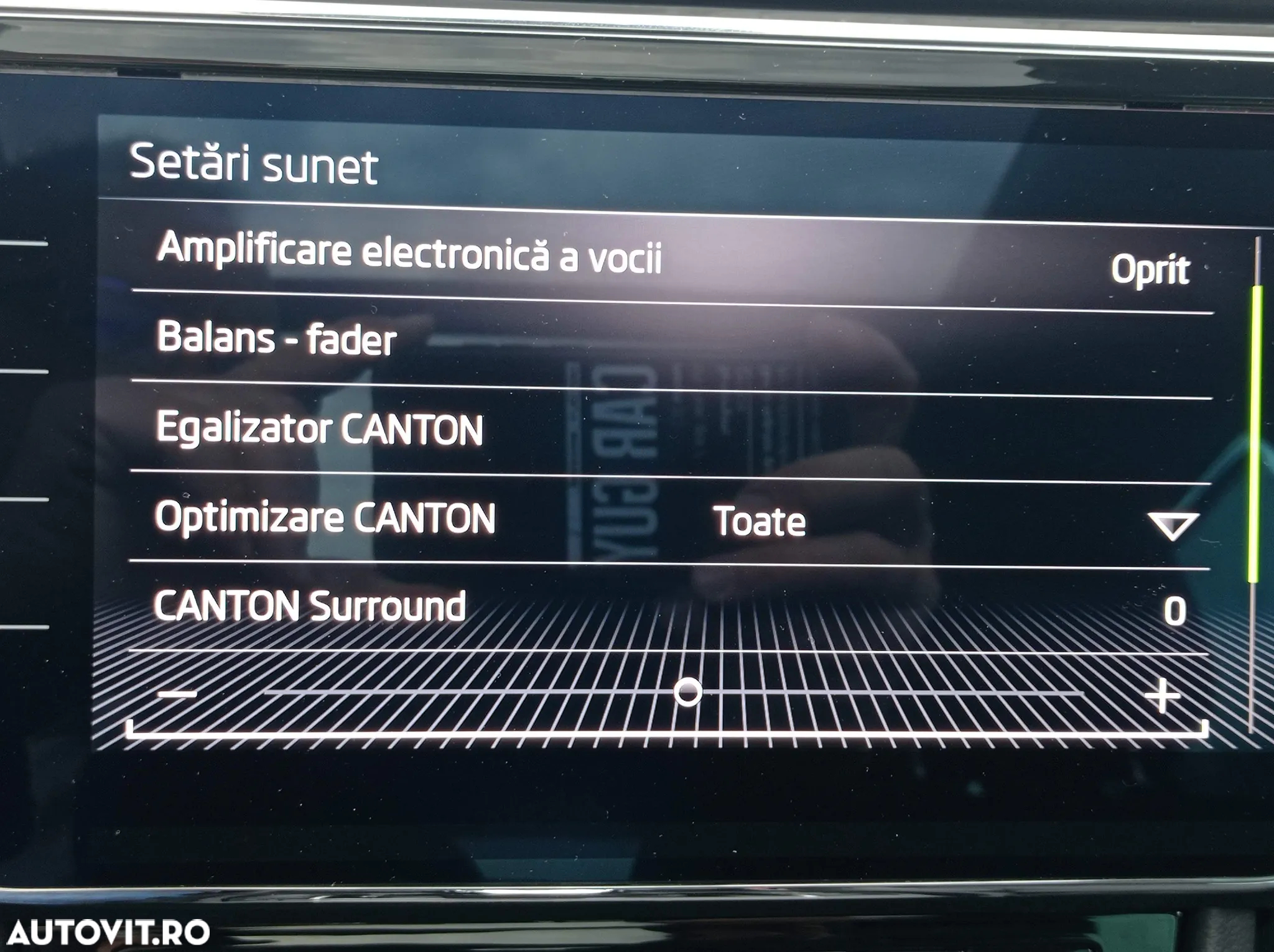 Skoda Superb Combi 2.0 TDI 4X4 DSG Scout - 32