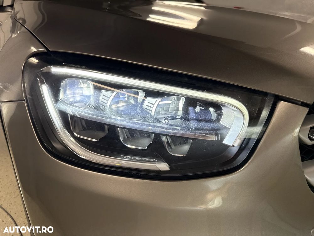 Mercedes-Benz GLC 220 d 4MATIC 9G-TRONIC - 33