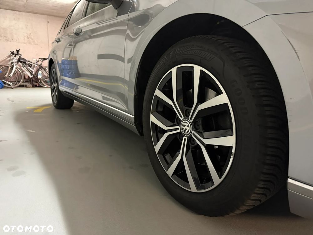 Volkswagen Passat 1.8 TSI BMT Highline DSG - 23
