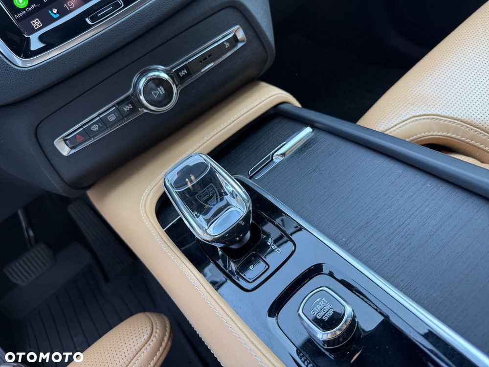 Volvo XC 90 - 12