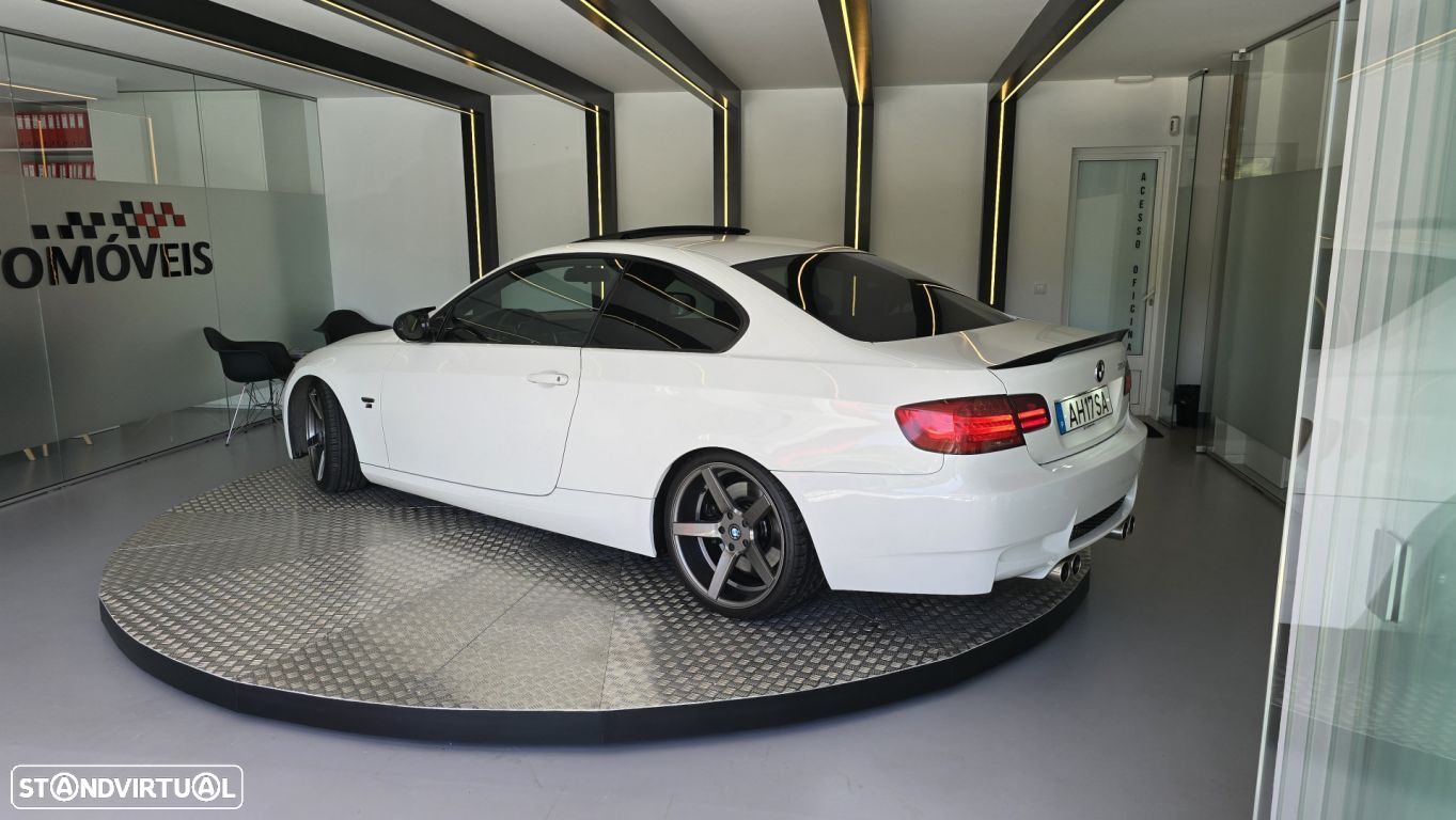 BMW 335 i Auto - 16