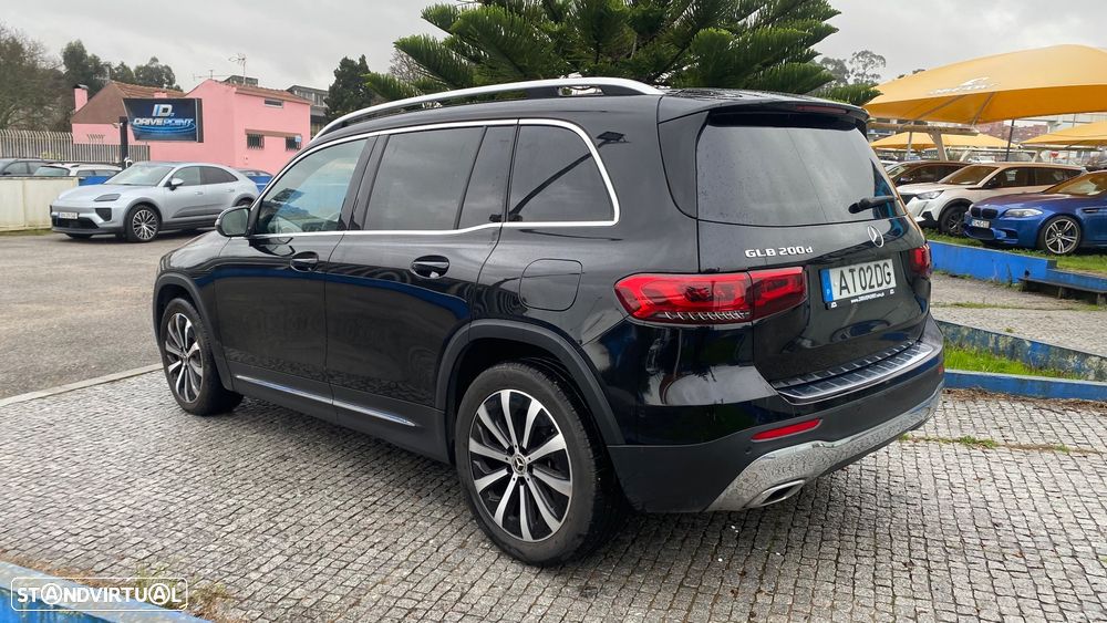 Mercedes-Benz GLB 200 d 8G-DCT Progressive - 11