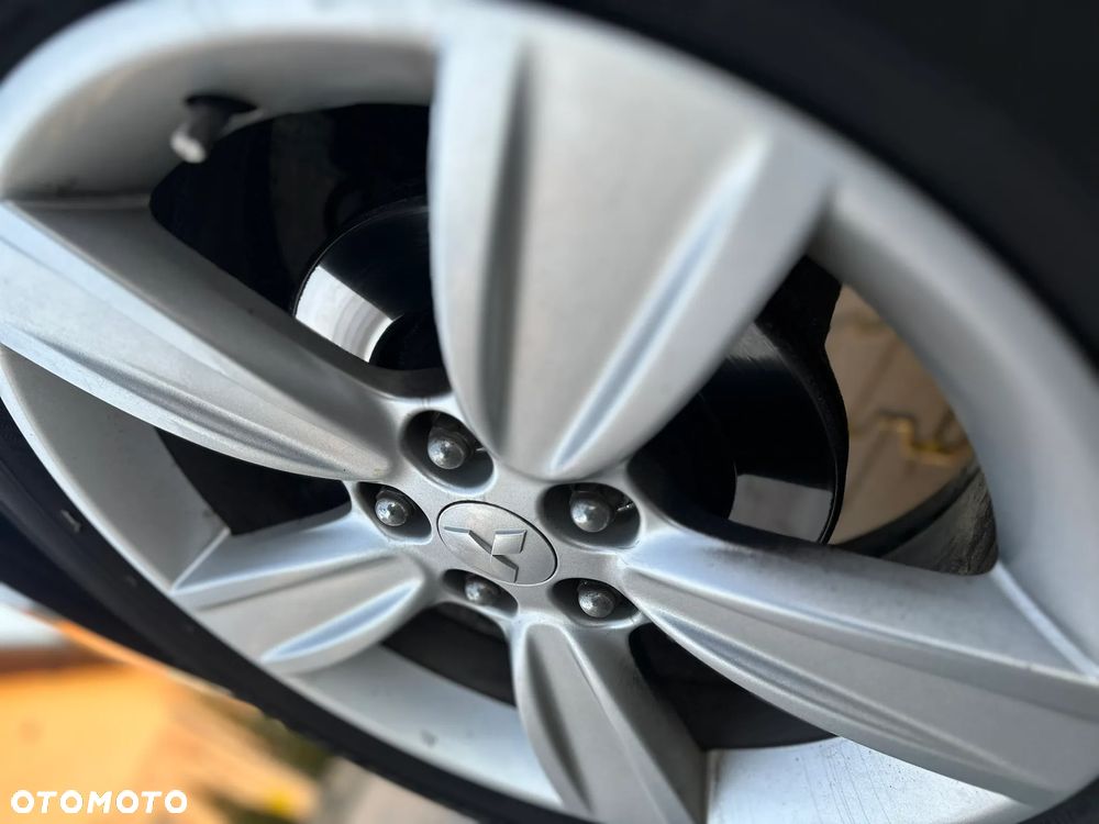 Mitsubishi Outlander 2.4 4WD CVT Instyle - 7