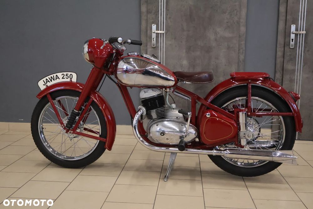Jawa 250 - 3