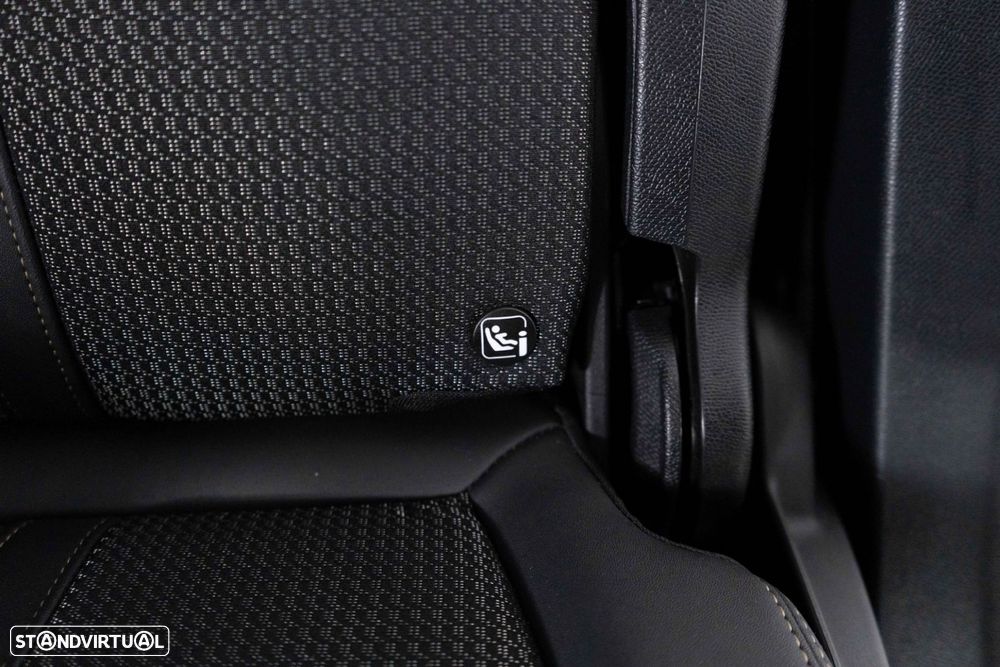 Peugeot 5008 1.2 Hybrid GT e-DCS6 - 11