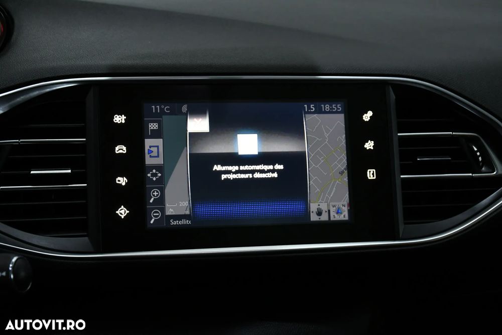 Peugeot 308 1.2 e-THP STT Allure - 20