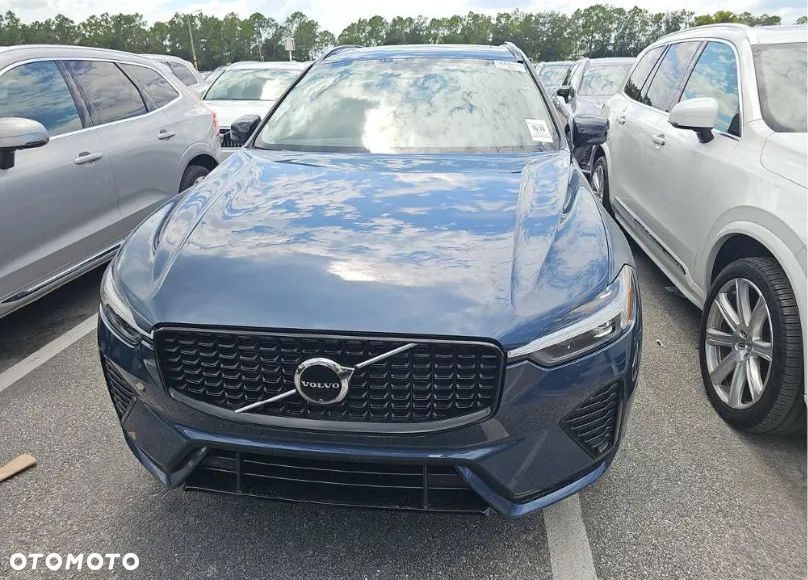 Volvo XC 60 B5 B AWD Plus Dark - 3
