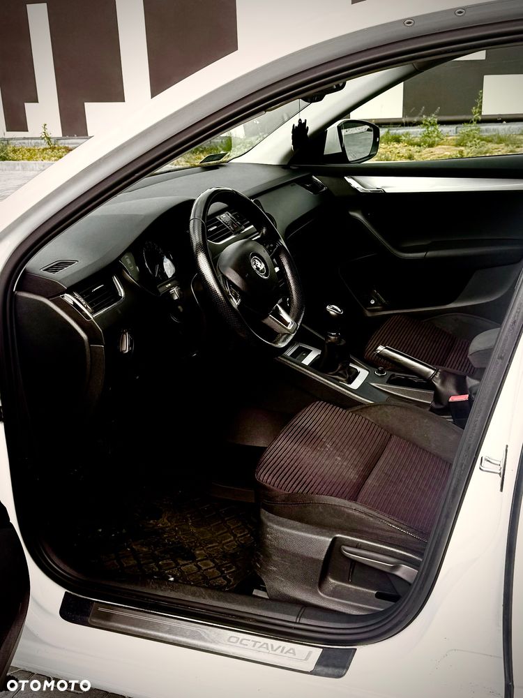 Skoda Octavia 2.0 TDI Edition - 6