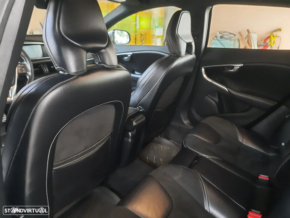 Volvo V40 D2 Geartronic RDesign - 20